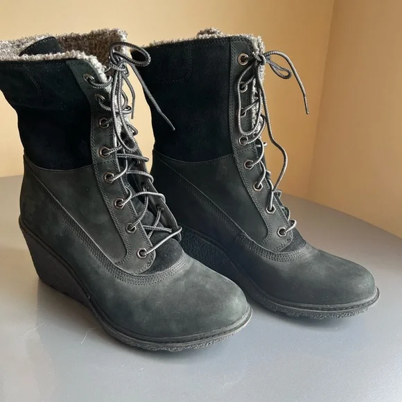 Women's Timberland Earthkeepers Amston Roll Top Black Boots Size 8 - Picture 2 of 11